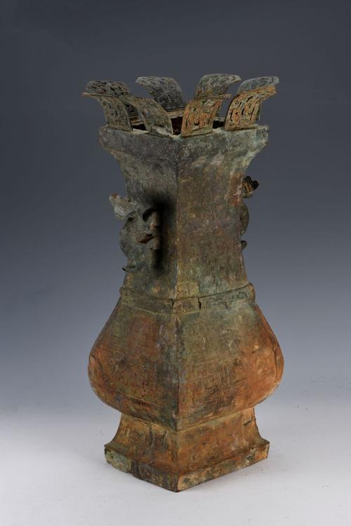 山西陶寺北墓地出土大量青铜器,铜器含楚,齐鲁文化风格